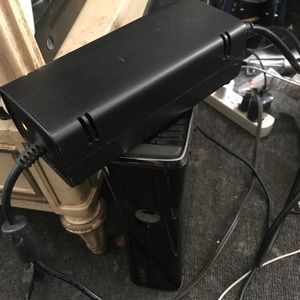 Xbox 360 2 Controllers